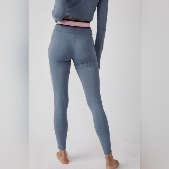 Free People Movement Fireside Base Layer Leggings In Blueberry Color, Size XS - Picture 3 of 9